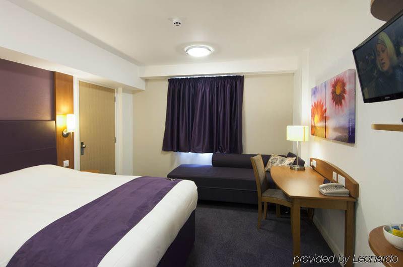 Crossroads By Chef & Brewer Collection Hotel Weedon Bec Ngoại thất bức ảnh