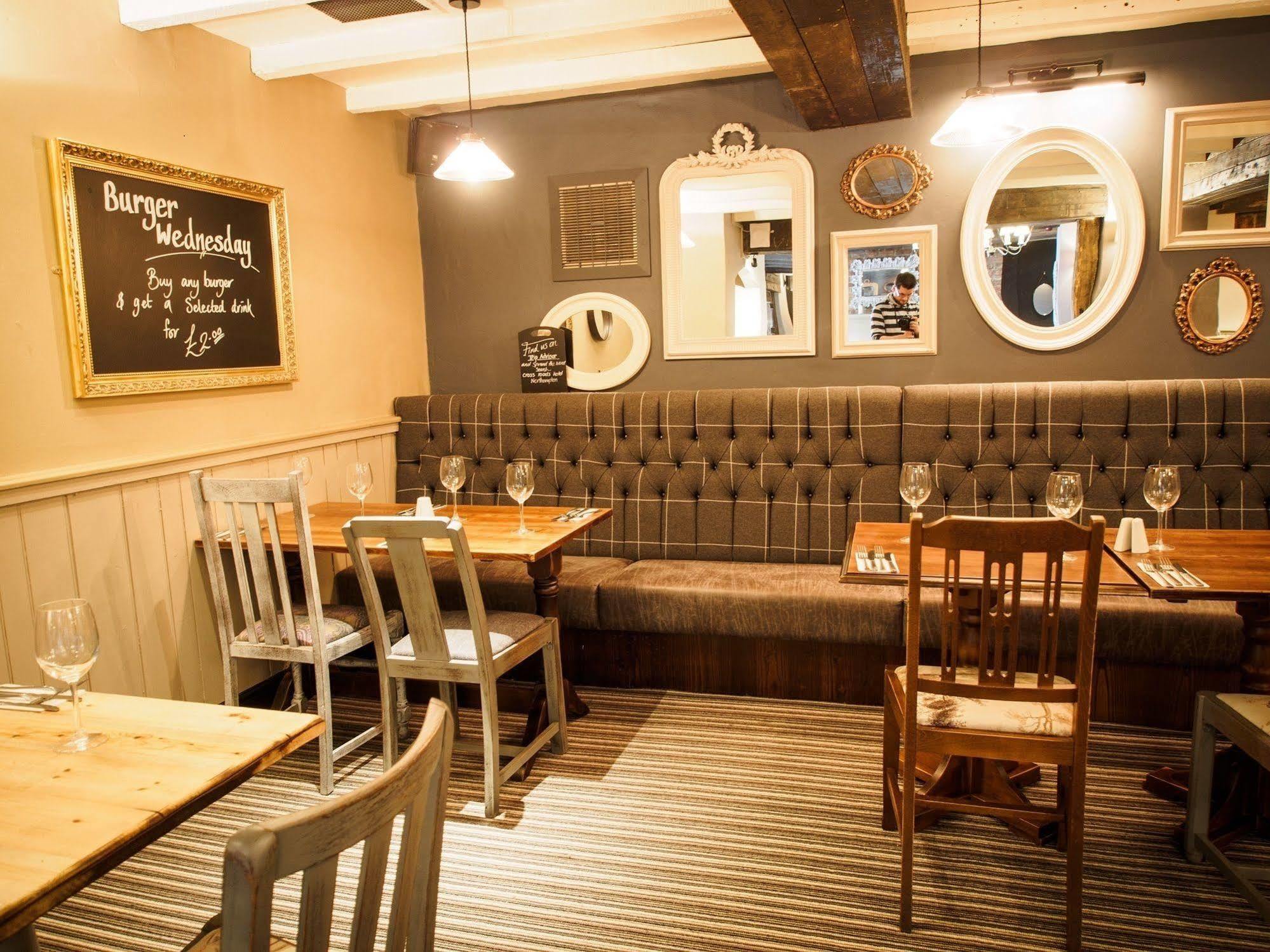 Crossroads By Chef & Brewer Collection Hotel Weedon Bec Ngoại thất bức ảnh